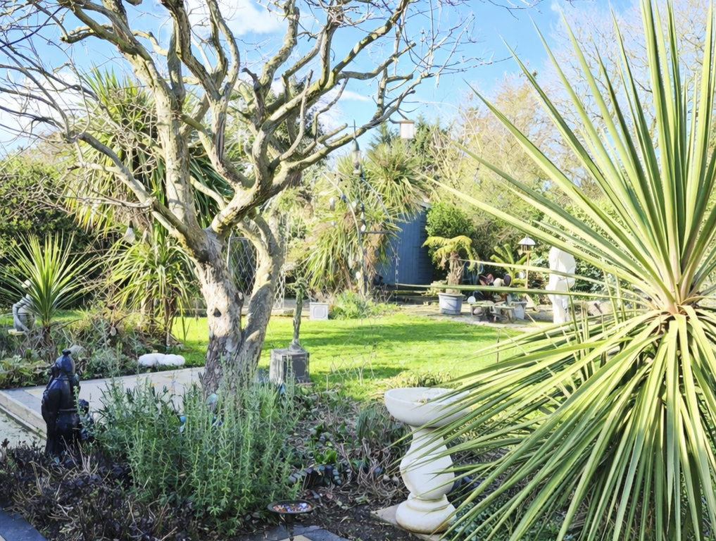 Property photo 2 of 21