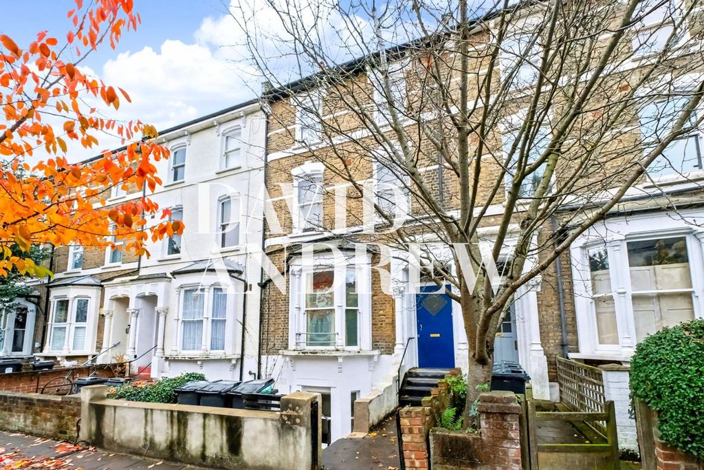 Property photo 3 of 12