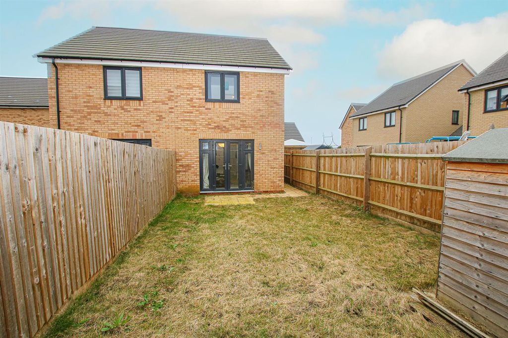 Property photo 3 of 11 Img_6969 Bck.Jpg