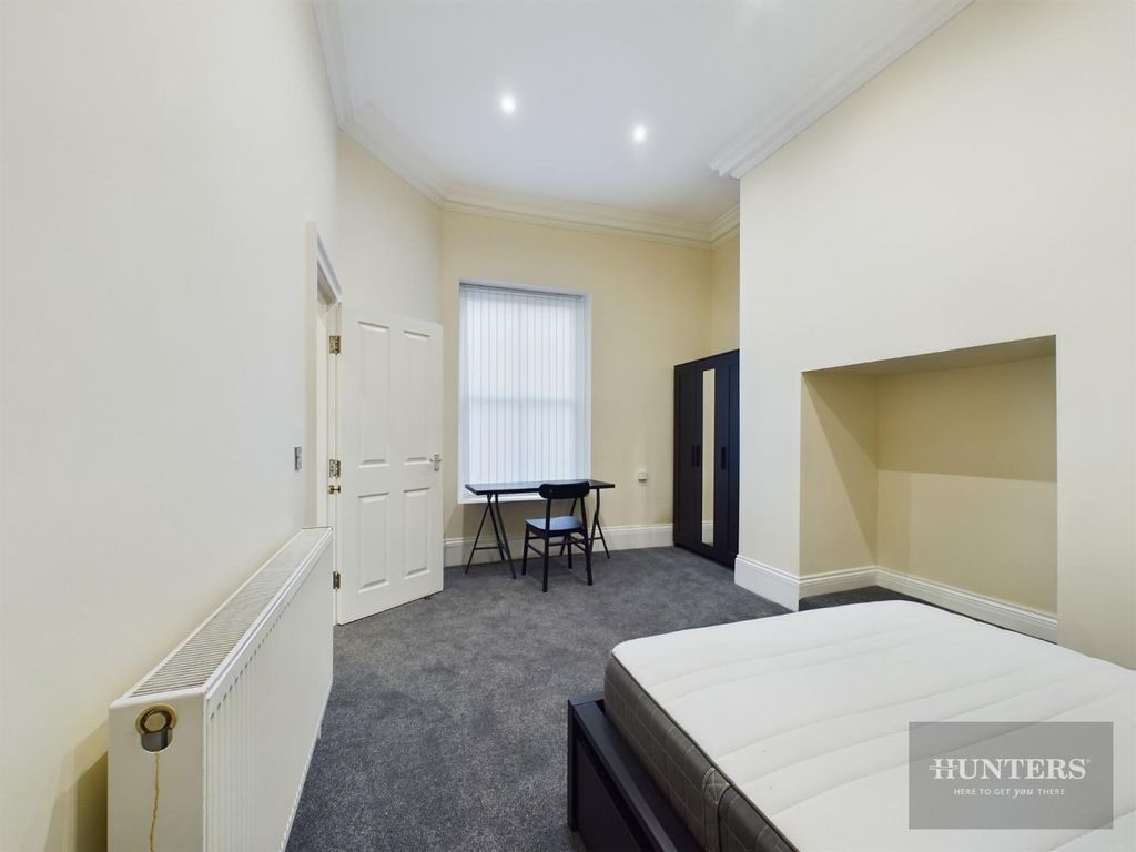 Property photo 3 of 12 Bedroom