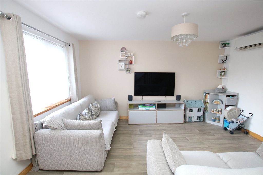 Property photo 2 of 19 Living Room