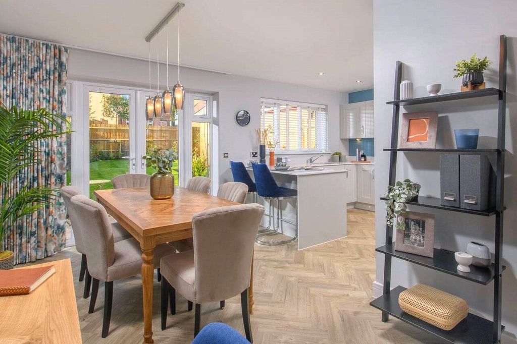 Property photo 3 of 19 Picture No. 06