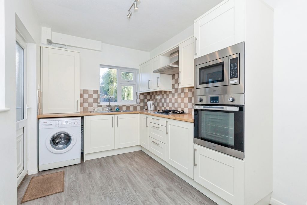 Property photo 2 of 19 Pbox-Img.Jpg