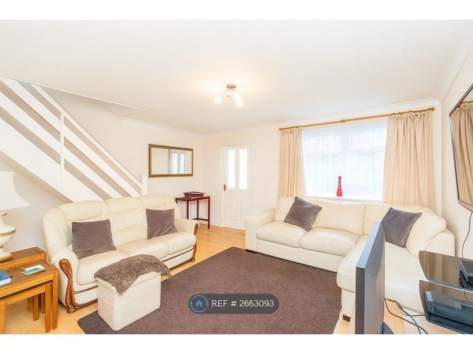 Property photo 2 of 10 Lounge