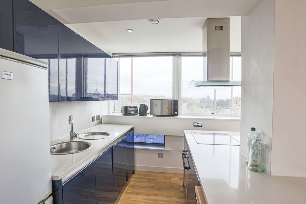 Property photo 2 of 8 Kitchen