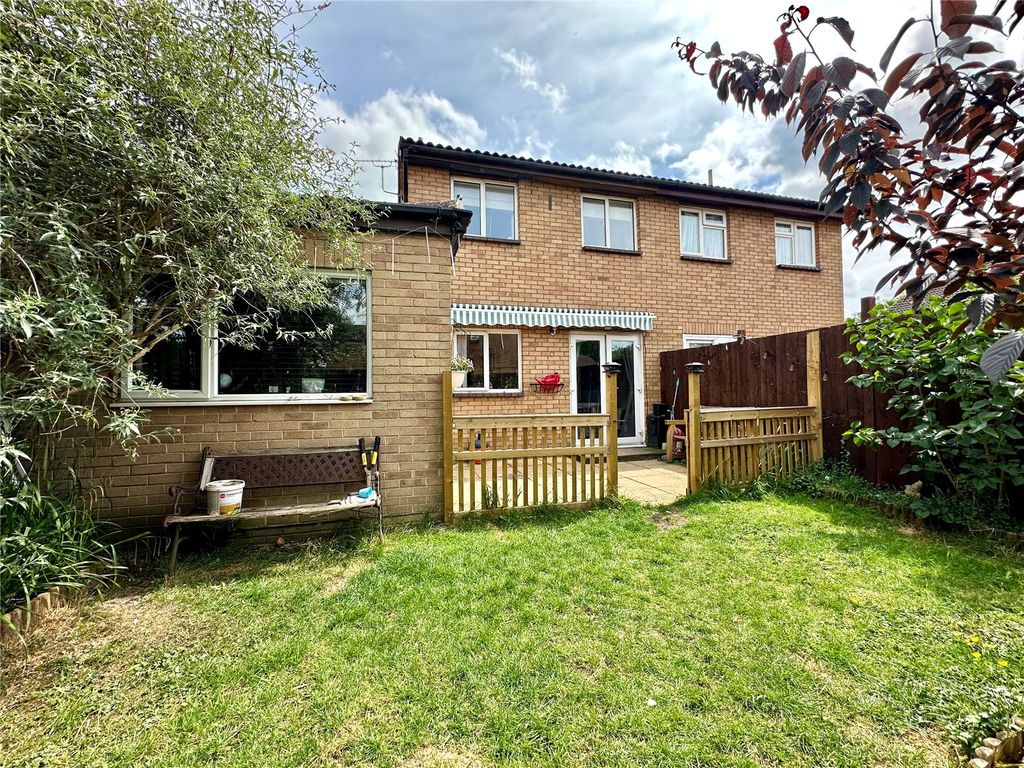 Property photo 2 of 11 Picture No. 26