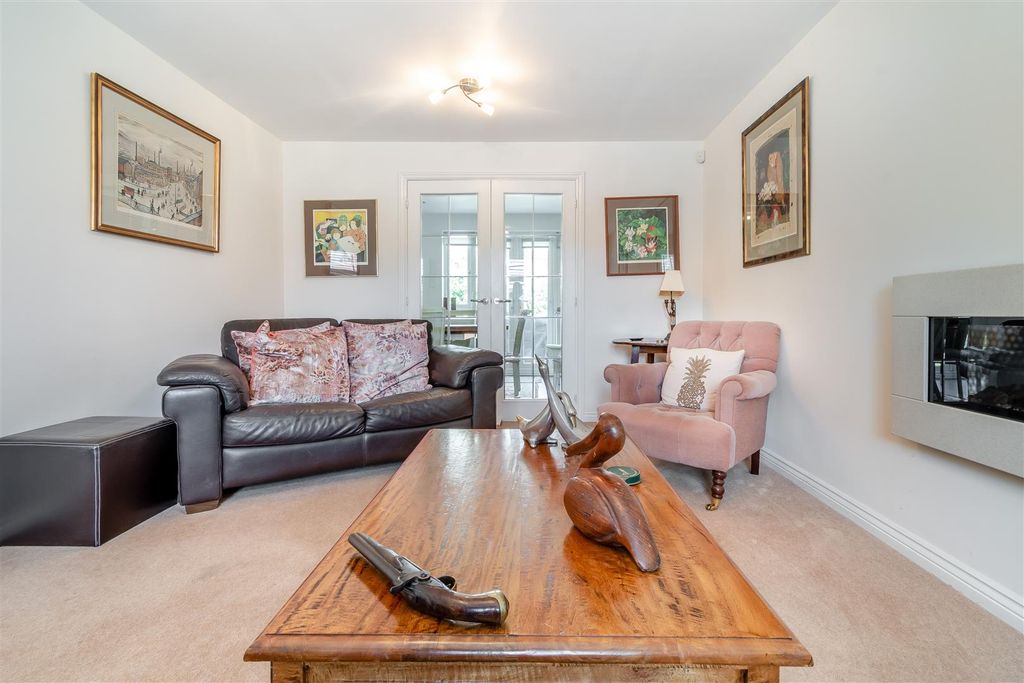 Property photo 3 of 25 8655519-Interior06.Jpg