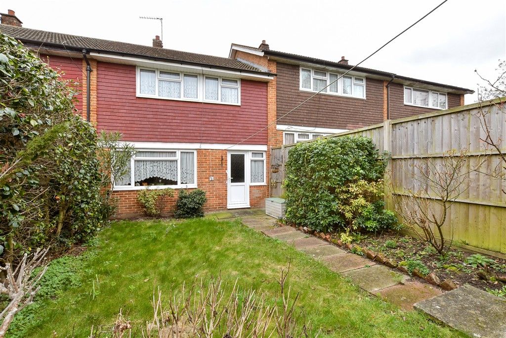 Property photo 3 of 12 Living Room
