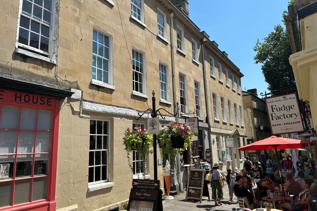 Property photo 3 of 12 2 Church Street, Bath BA1 1Nl