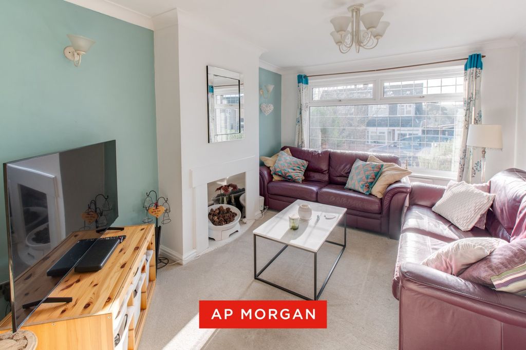 Property photo 3 of 16 Picture No. 10