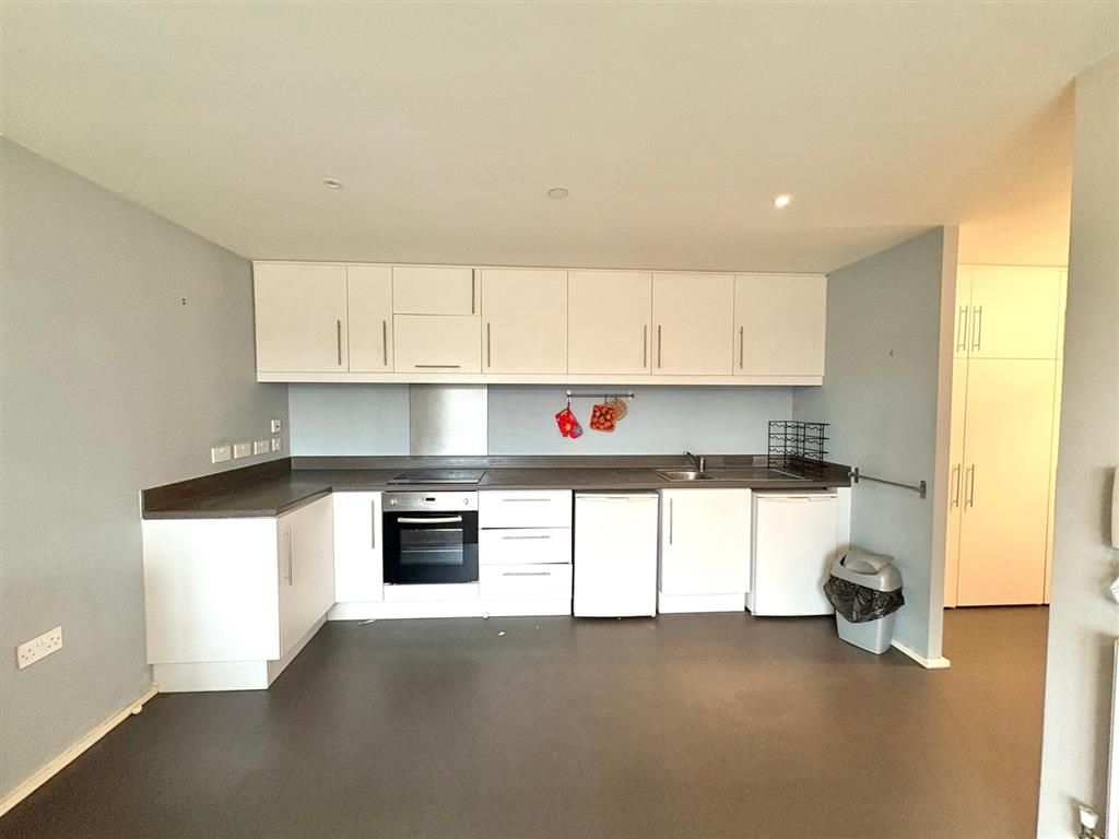 Property photo 2 of 13 Image