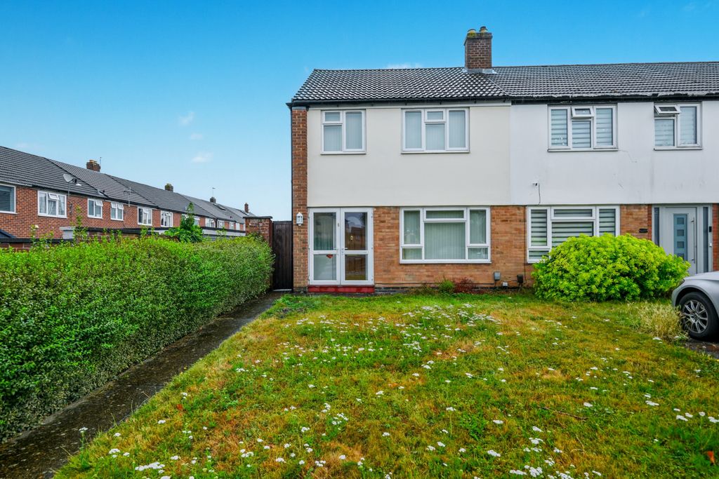 Property photo 1 of 17 44 Downfield Road, Cheshunt, En8 8Sz