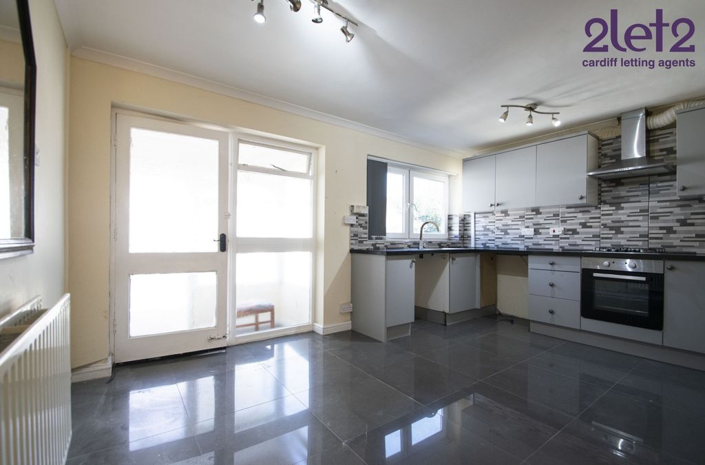 Property photo 2 of 10 Photo 2