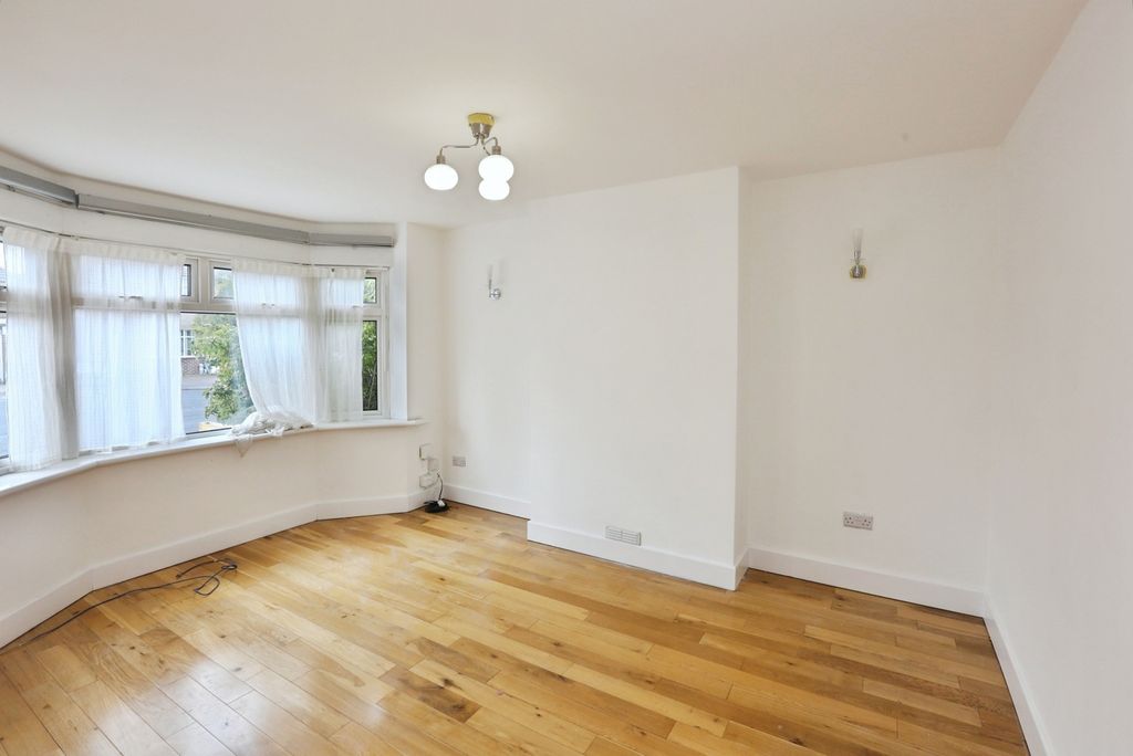 Property photo 2 of 20 Pbox-Img.Jpg