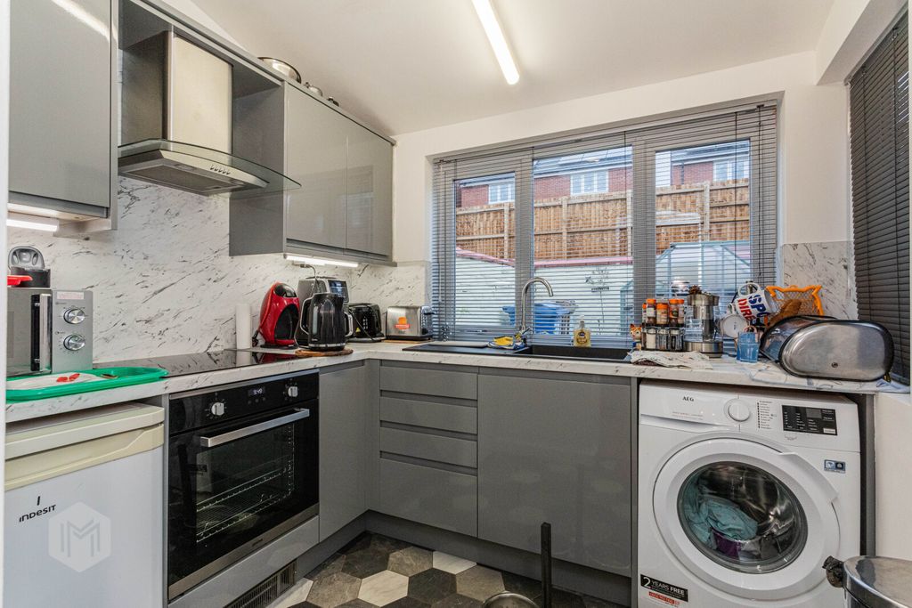 Property photo 2 of 13 Picture No. 09