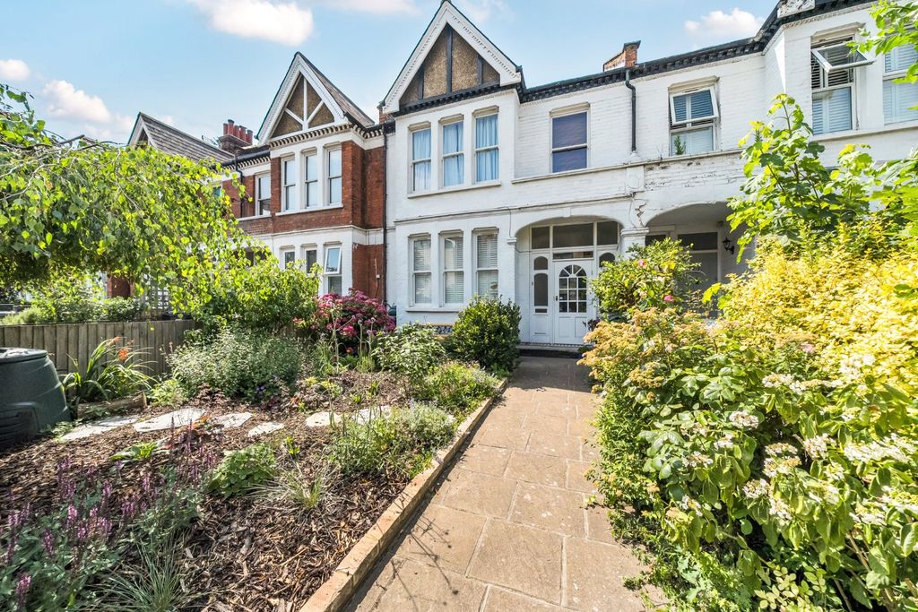 Property photo 3 of 12 Picture No. 35