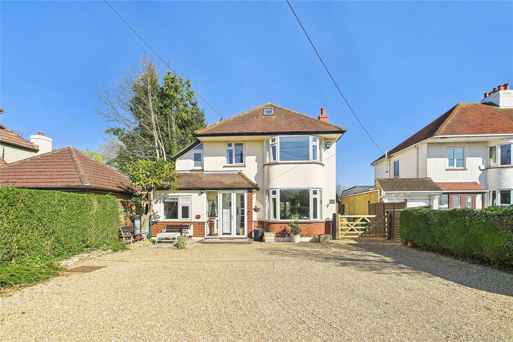 Property photo 1 of 17 Picture No. 02