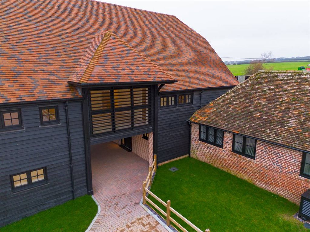 Property photo 1 of 33