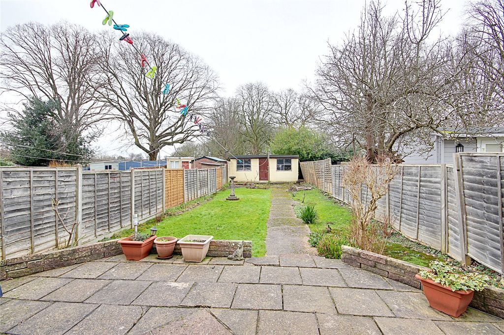 Property photo 2 of 20 Picture No. 12