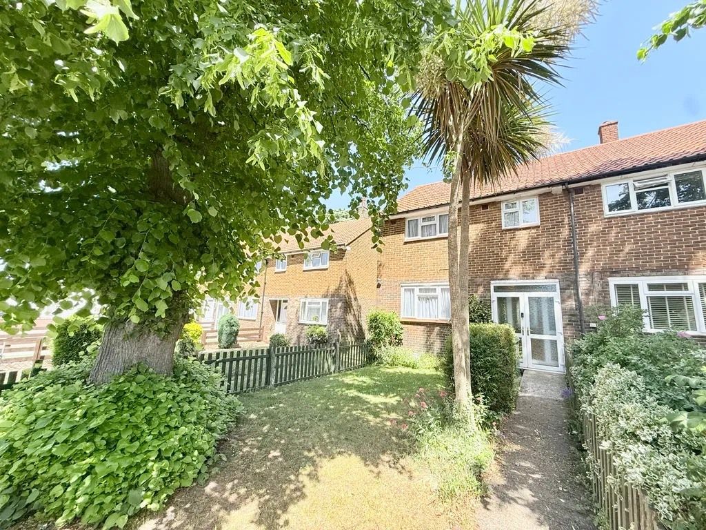 Property photo 1 of 14 Three Bedroom End Of Terraced Family Home