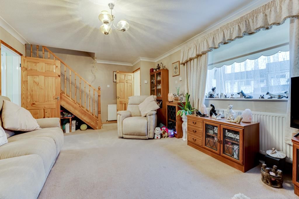 Property photo 2 of 20 69 Columbus Crescent, Rothwell-14.Jpg