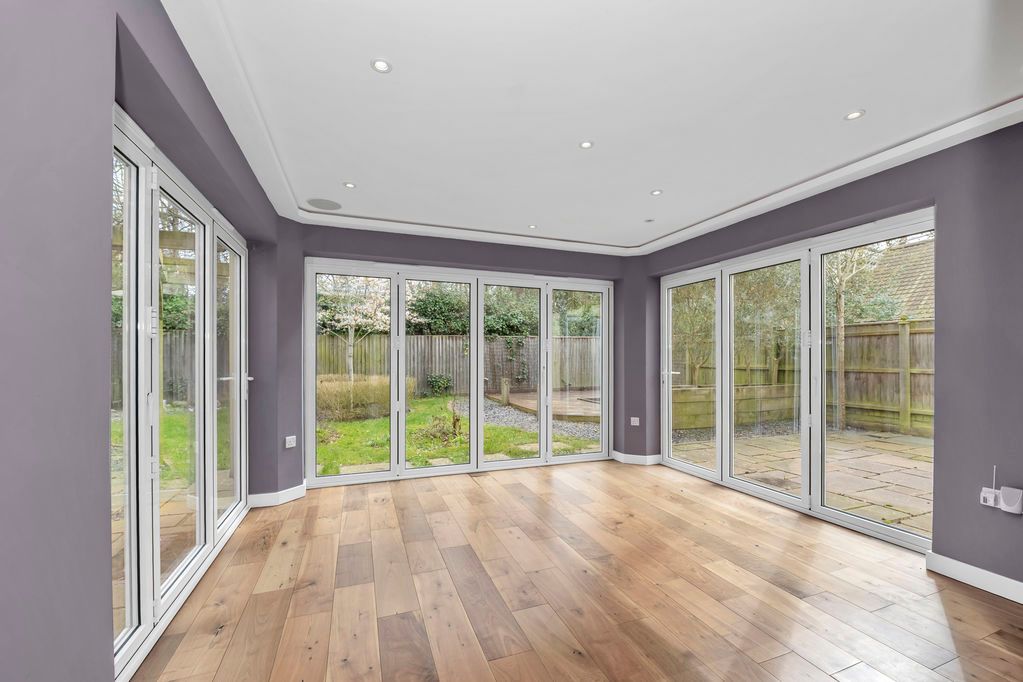 Property photo 2 of 33 Dining Room