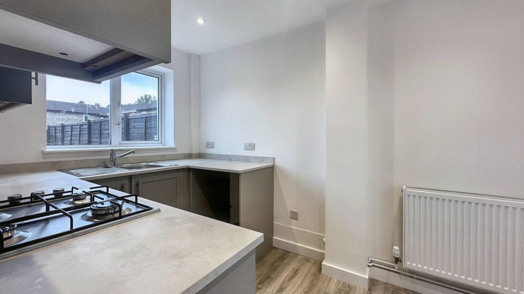 Property photo 2 of 9 dIx7Jxwree6Ltm-Aichsqw