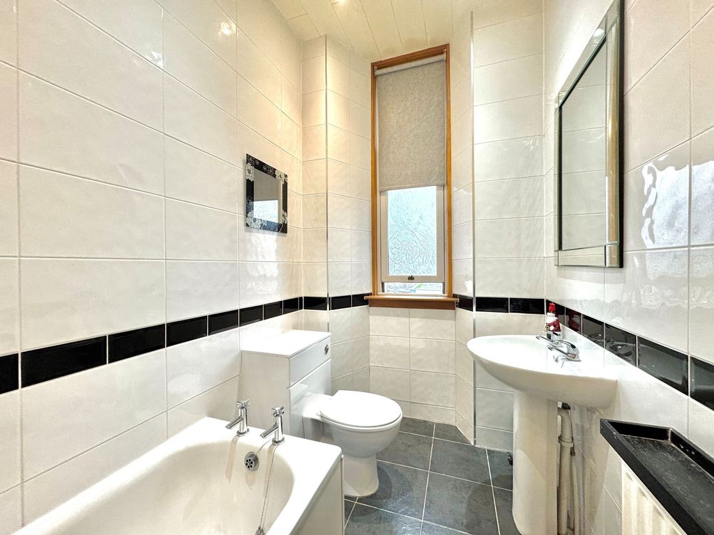 Additional image 13 of 3 bed flat for sale51 Dalblair Road, Ayr KA7