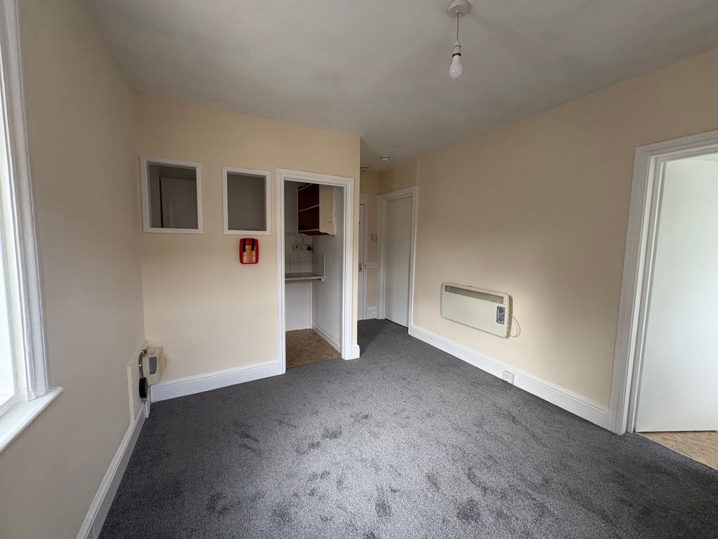 Property photo 2 of 5 Image