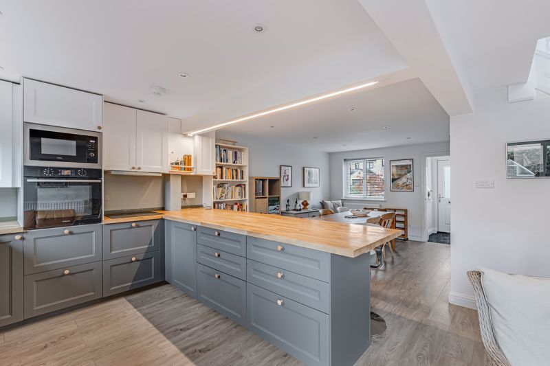 Property photo 2 of 27 Photo 19