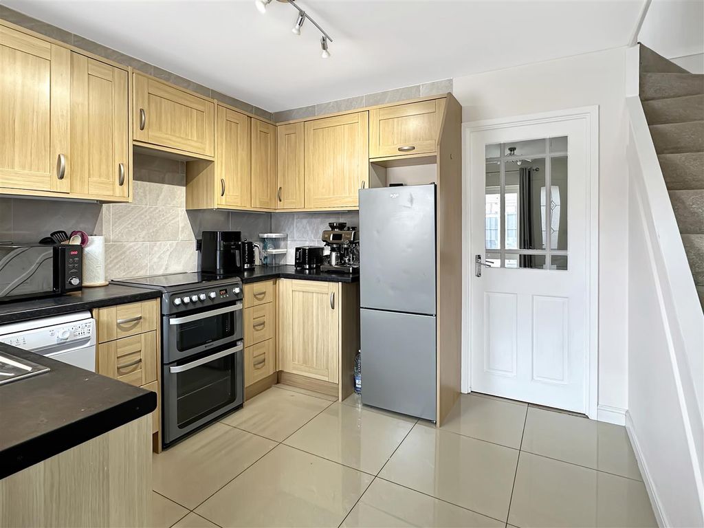 Property photo 3 of 16 Img (2).Jpg
