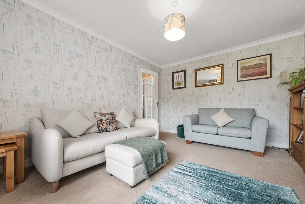 Property photo 3 of 33 5174744