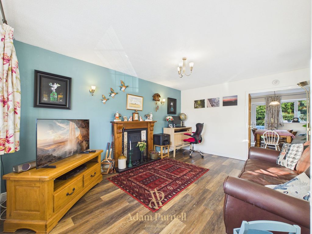 Property photo 2 of 24