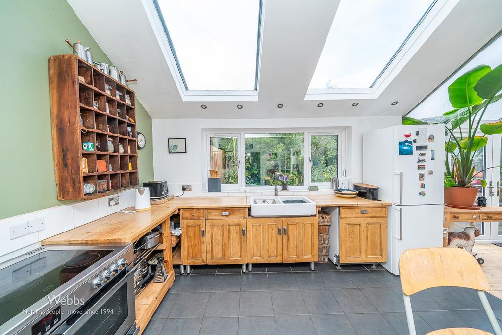Property photo 3 of 54 Â© Webbs Estate Agents Â© (130 Of 187).Jpg