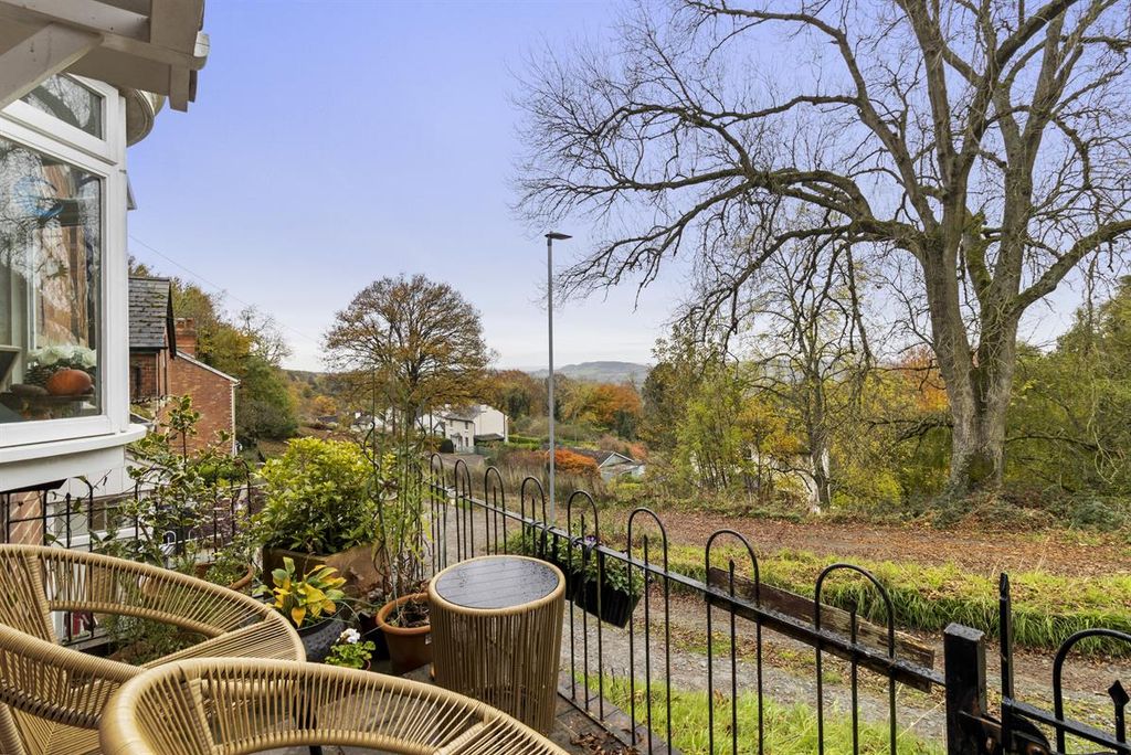 Property photo 2 of 16 Photo 21