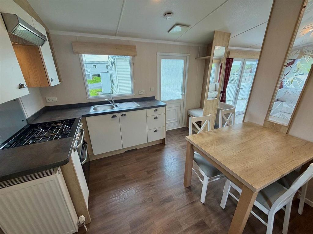 Property photo 2 of 14 496-2.Jpg