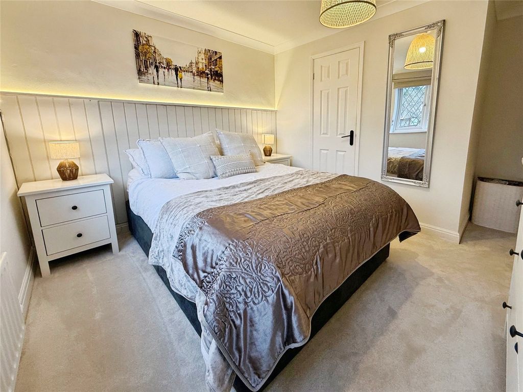 Property photo 2 of 19 Bedroom 1