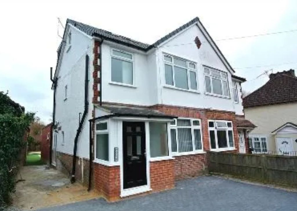 Property photo 1 of 8