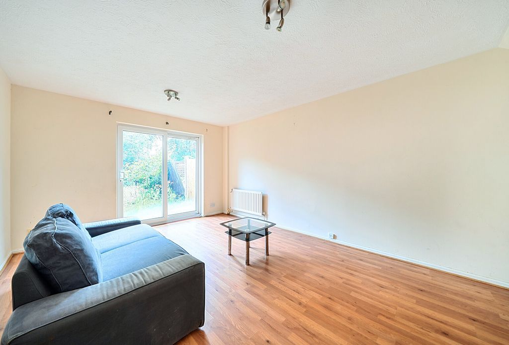 Property photo 2 of 13 1-6A8657A1d55ba-1...