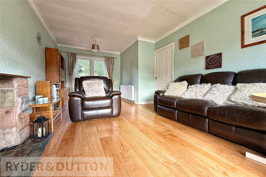 Property photo 2 of 14 Living Room