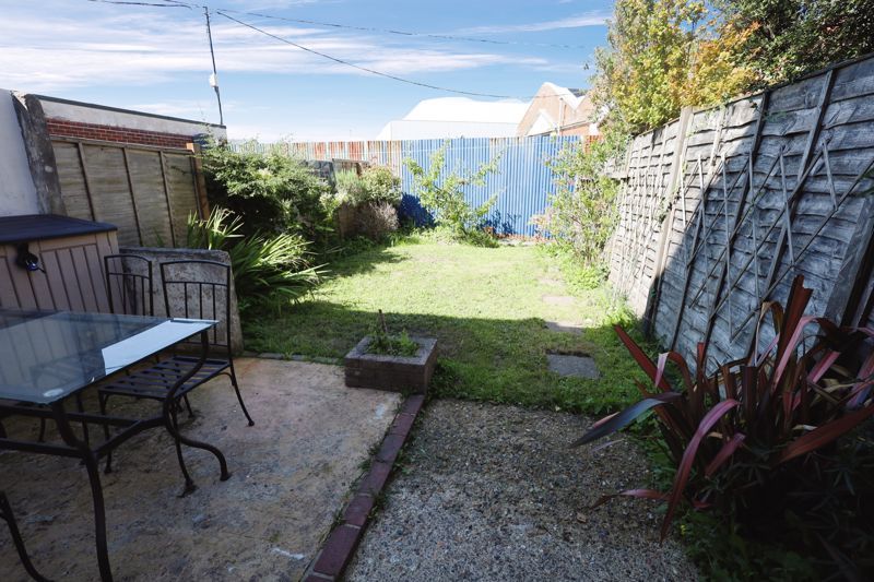 Property photo 2 of 9 Photo 11