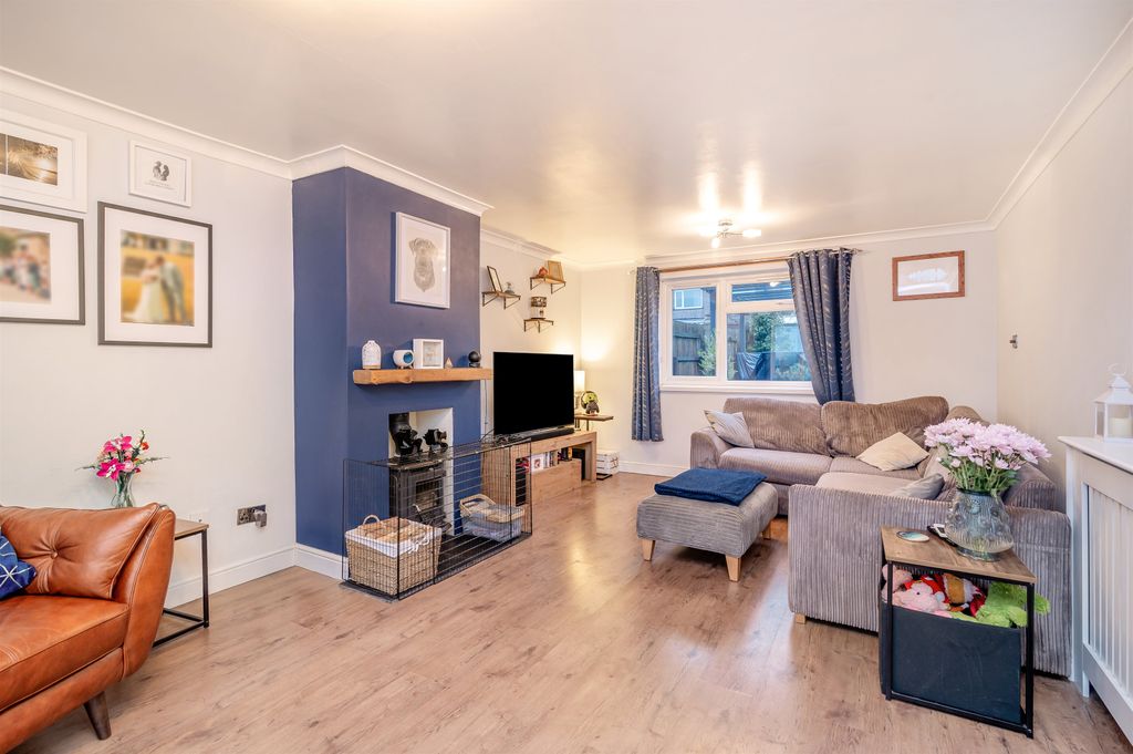 Property photo 3 of 22