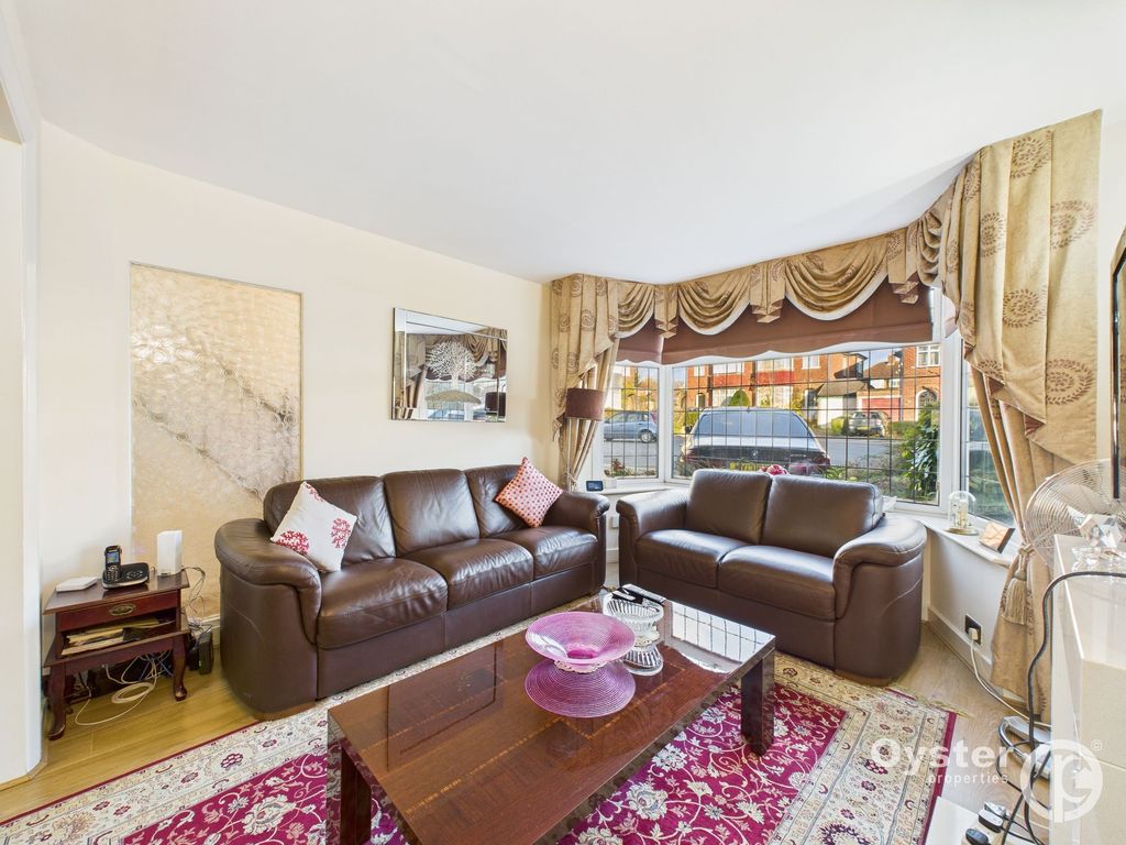 Property photo 2 of 15 Reception