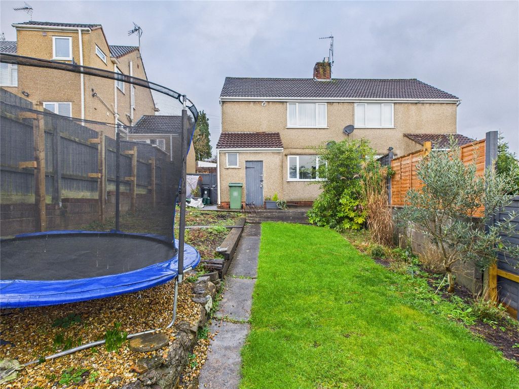 Property photo 3 of 15 Picture No. 16