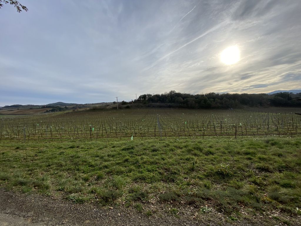 Property photo 2 of 26