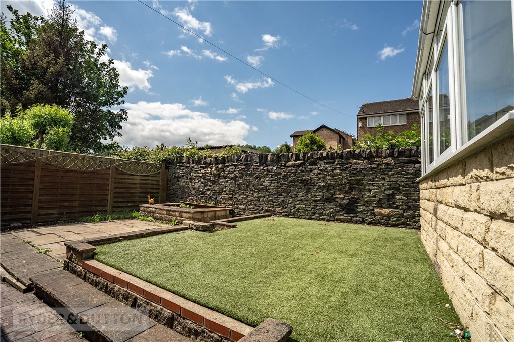 Property photo 3 of 24 Garden