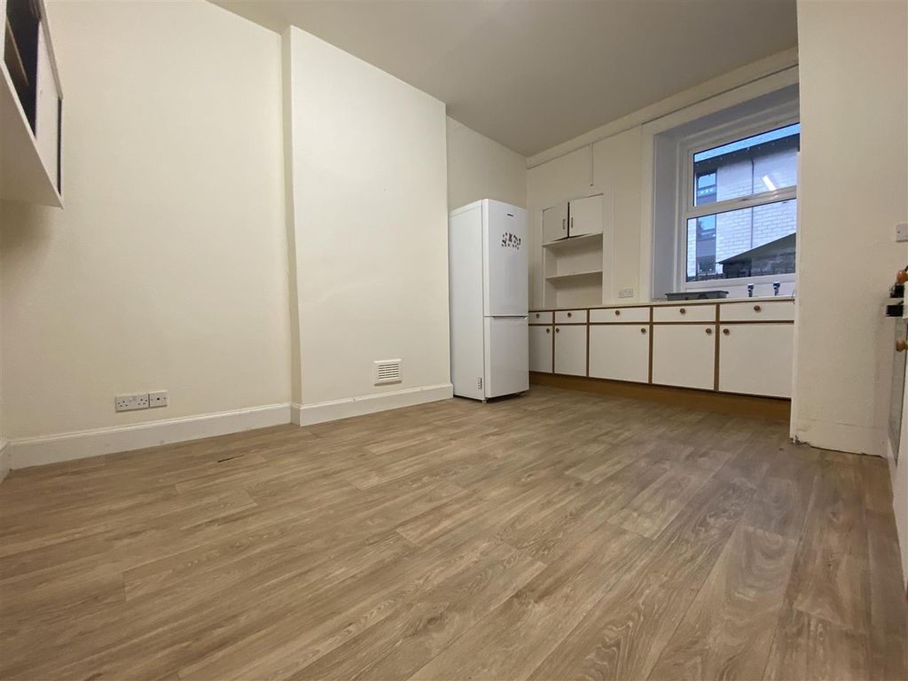 Property photo 3 of 12 3.Jpg