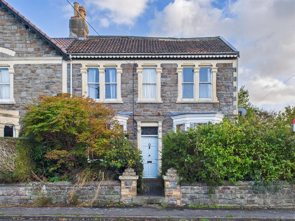 Property photo 3 of 21 3 - Semi-Detached House For Auction, Pill.Jpg