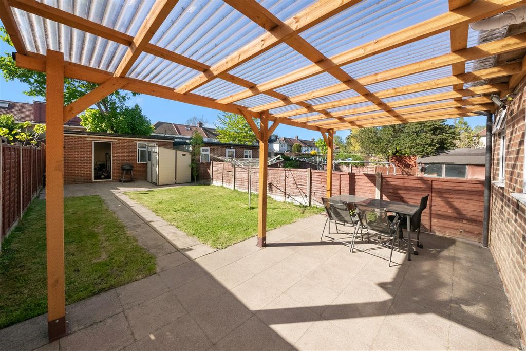 Property photo 3 of 16 12