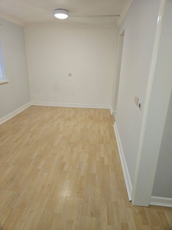 Property photo 2 of 9 Photo 2